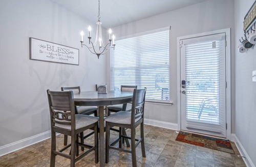 Adairsville House | Lovely Fully Furnished 3 Bedroom Adairsville Home
