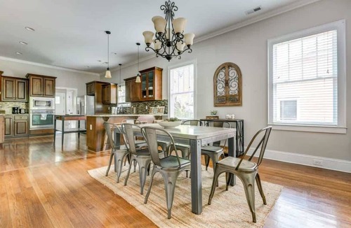 Wesley Heights House | Lovely Home & Guest Suite. Walk to City & Stadium.
