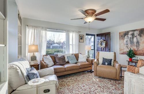 Lexington House | Lovely Lexington Home: 4 Mi to Downtown!