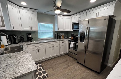 Charlotte Harbor House | ☀️Lovely, Renovated Punta Gorda Home!✨Walk to Charlotte Harbor &Sunseeker Resort☀️