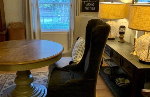 Hanahan House | Lowcountry Family Home in Historic Charleston neighborhood near beaches, pets!
