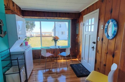 Anchorville House | Lucky 8’s Lakehouse Pet, Boat & Trailer Friendly