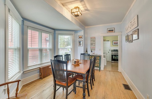 Ludington House | Ludington Home w/6 Bicycles < 1 Mi to Beach!