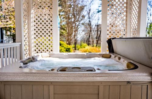 Lookout Mountain Hotel | Lula Lake Room on Lookout Mountain