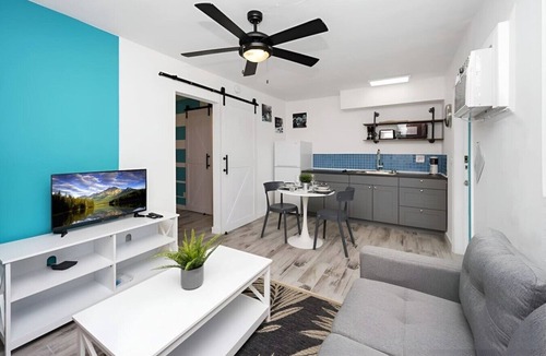 South Lake House | Luna Beach House