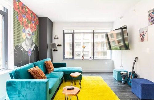 Virginia Square Apartment | Luxe 1Bdrm Rooftop Deck Gym+Free Garage Parking!