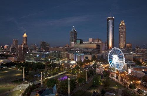 Peachtree Center Apartment | LUXE 1BR Condo with Downtown ATL view