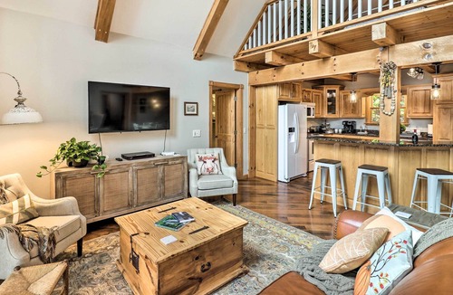 Franklin House | Luxe Franklin Home Features Indoor/Outdoor Comfort