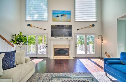 Harrison House | Luxe Lake Chickamauga Retreat w/Boat Dock!