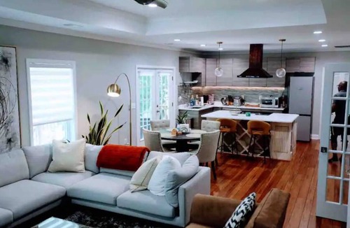 Decatur Apartment | Luxurious 2-bedroom 2.5 bath basement apartment in wonderful Decatur.