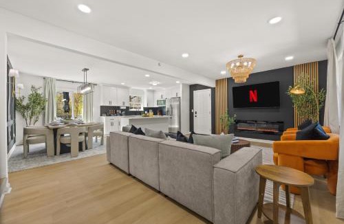 Decatur House | Luxurious Decatur Getaway Game Room and Fire Pit Close to Atlanta