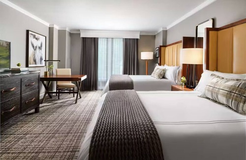 Braselton Hotel | Luxurious Guest Room Near Wine Tours & Tastings – Discover Braselton’s Vineyards