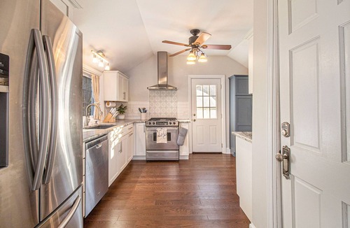 Milford House | Luxurious Historical Home in Downtown!