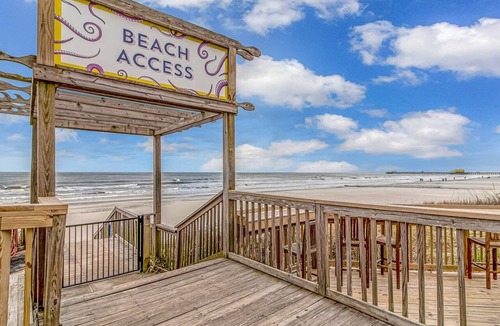 Arcadian Shores Condo | Luxurious Oceanfront 3 Bedroom 2 Bath Condo in Kingston Plantation - North Hampton 901