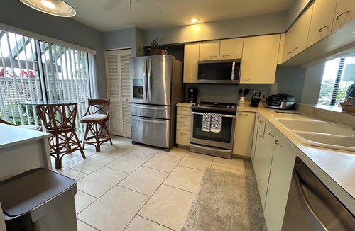 Braden River Villa | Luxurious Retreat Located in The Meadows, Close Proximity To UTC Shopping & Restaurants!
