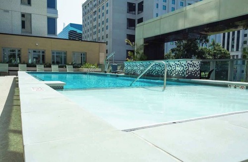 Radnor - Fort Myer Heights Condo | Luxurious Retreat Prime Location