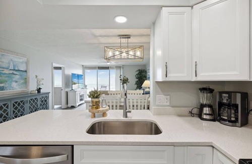 Indian Harbour Beach Condo | Luxurious Oceanfront Paradise | Monthly Stay Panoramic Views Heated Pool & Hot Tub 🍹