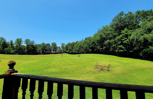 Clear Creek Apartment | Luxury 1-bedroom apartment on a lavender farm