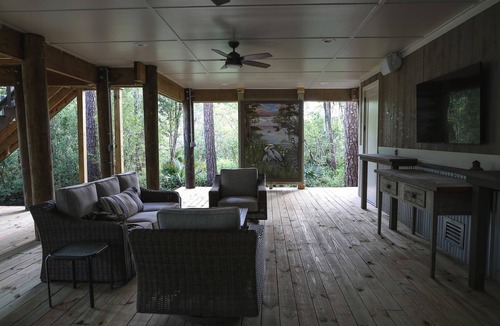 Mandeville House | Luxury 2 BDR home w/outdoor decks and dock on Bayou Castine.