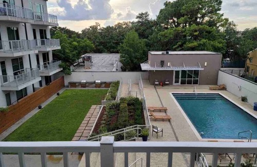 New Orleans Condo | Luxury 2 Bedroom Condo in Vibrant NOLA Bywater!