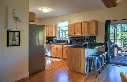 Asheville House | Luxury 3-King Retreat w/Hot Tub, Games, Mountain Views & Biltmore Pass - 15 Min