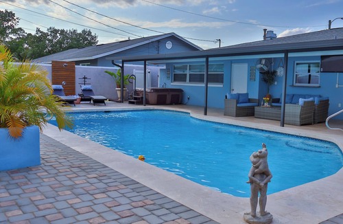 Orlando House | Luxury 4BR Home Pool Heat Available Extra charge Hot Tub 2 Grills WiFi