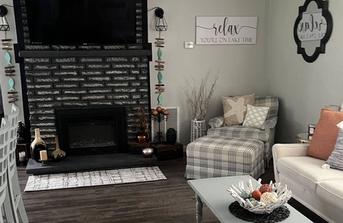 Hope House | Luxury and comfort lake house decor property