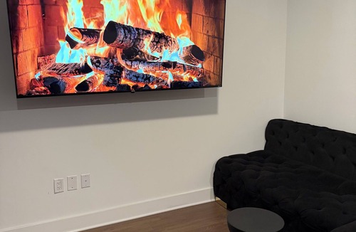 Atlantic Station Area Apartment | Luxury and Modern Unit