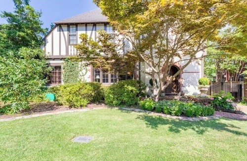 Central Gardens House | Luxury and Old World Charm in Historic Midtownnn