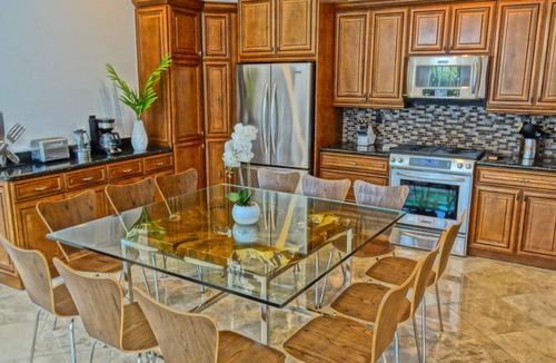 South Lake Villa | Luxury Beach Villa with Pool two blocks to the Beach