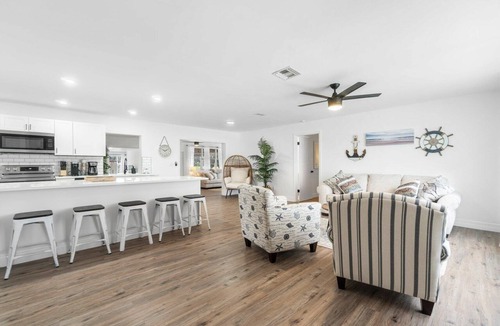 West Palm Beach House | Luxury Coastal Oasis with Heated Pool and 4BR Family Retreat Near Beaches