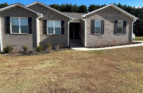 Shelby House | Luxury Escape in the City of Pleasant Living!
