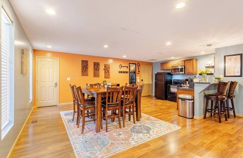 New Market Apartment | Luxury European Spacious Retreat for Work & Travel