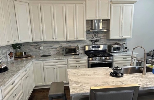 Gentilly House | Luxury Home near Downtown ideal for Couples, Friends’ Getaways & Remote Working