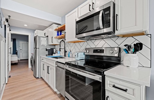 Litchfield by the Sea Condo | Luxury KING Oceanfront Bridgewater Condo in LBTS!