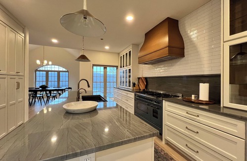 Jacksboro House | Luxury Lakefront 6BR Mountain Retreat - Double Decker Dock + Tram