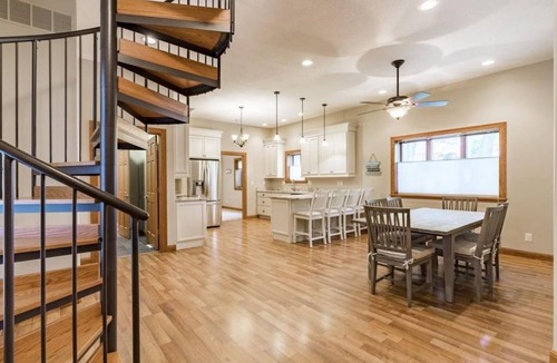Lake James House | Luxury Lakefront Home on Lake James