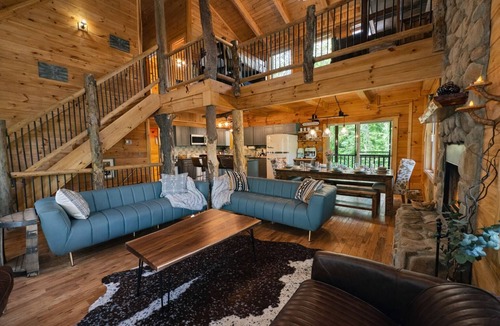 Logan Cabin | Luxury Lodge-Hot Tub-Game Room-Dogs OK-Sleeps 14
