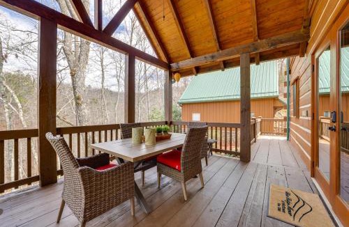 Franklin House | Luxury Mountain Retreat w/Hot Tub in Franklin!