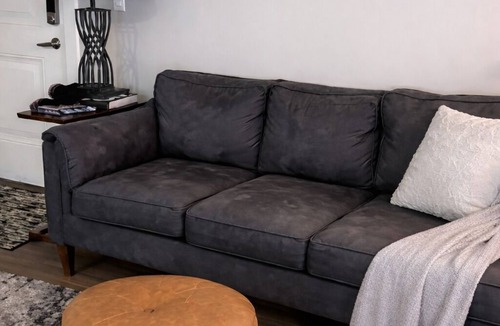 Wexford Apartment | Luxury NFL Draft Stay- 1BR Designer Apartment -20–25 Min to Downtown Pittsburgh