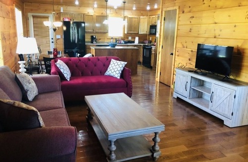 Kodak Cottage | Luxury of Lenz! 5 minutes from I-40!