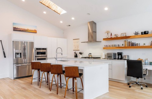 Butchertown Apartment | Luxury private apartment in downtown Louisville with parking.