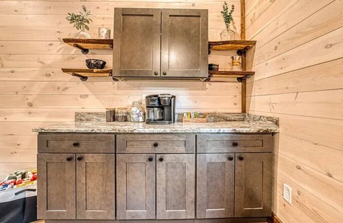 Mineral Bluff Cabin | Luxury Retreat: Heated Pool, Spa, Game, Sleeps 16
