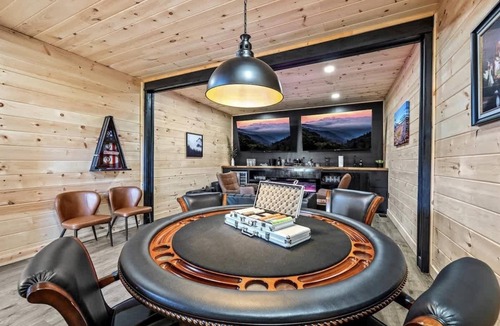 Cosby Cabin | Luxury Smoky Mtn Cabin | Infinity Pool & Views