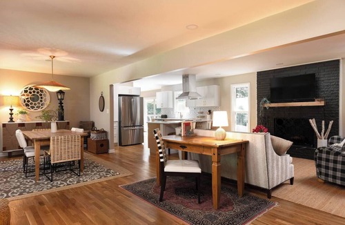 Tucker House | Luxury Tucker Getaway