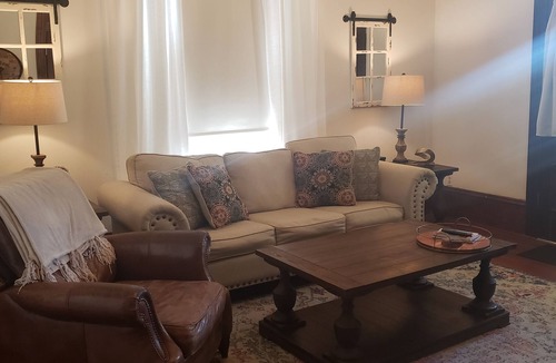 Lynchburg House | Lynchburg Getaway walking distance 2 Jack Daniel’s