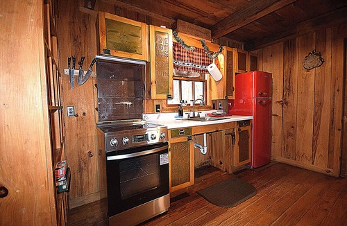 Saluda Cabin | Ma & Pa's cabin at Saluda Grade Cabins!