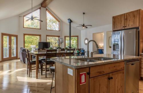 St Ignace House | Mackinac Island Cabin Steps to Ferry Sleeps 12
