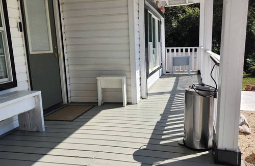 Many House | Madea's Place Unit B