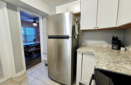 North Charleston House | Madrona's Park Circle Place- Affordable Comfort, Central Location